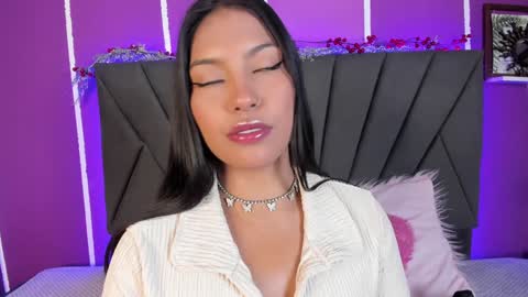 kim  online show from 5, 1, 2025