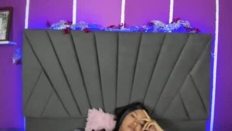 kim  online show from 18, 2, 2025