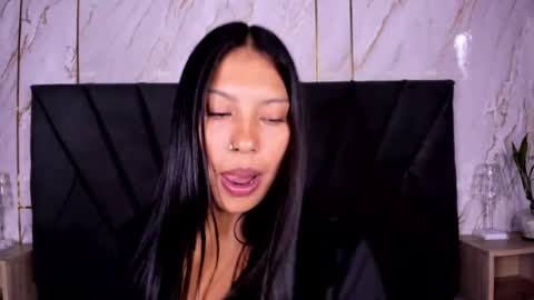 kim  online show from 10, 9, 2025