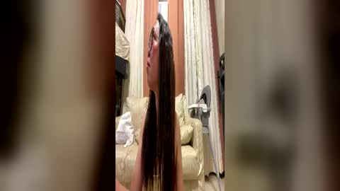 Snapshot of kim_kyile chatting on 21, 6, 2026 KYLIE online show from 21, 6, 2026