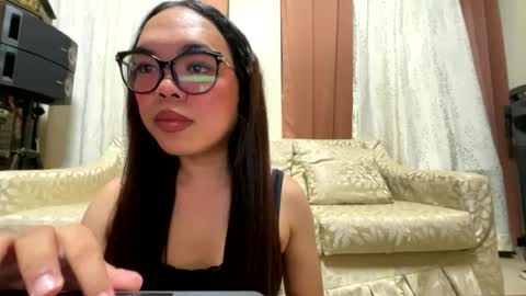 Snapshot of kim_kyile chatting on 17, 7, 2026 KYLIE online show from 17, 7, 2026