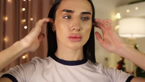 Kim Oberlin online show from 8, 1, 2025