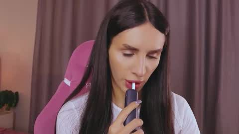 Kim Oberlin online show from 7, 11, 2025