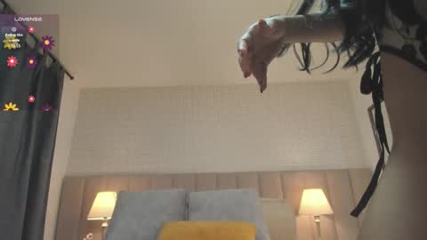 Snapshot of kim_spencer chatting on 13, 10, 2025 Kim online show from 13, 10, 2025