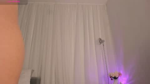 Snapshot of kim_spencer chatting on 20, 7, 2026 Kim online show from 20, 7, 2026