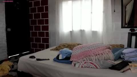 Kim  Yuk online show from 12, 11, 2025