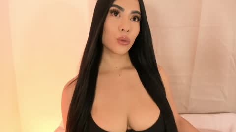 Snapshot of kimberlin_cam_ chatting on 31, 5, 2026 Kimberlin online show from 31, 5, 2026