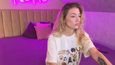 kimberlly_smith online show from 12, 7, 2026