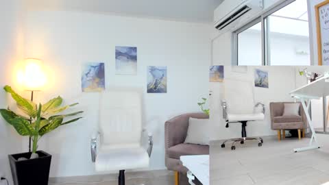 Melissa online show from 2, 1, 2025