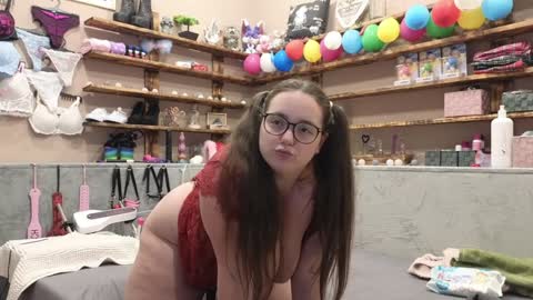 kimberlycaprice online show from 7, 2, 2025