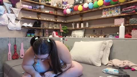 kimberlycaprice online show from 8, 2, 2025
