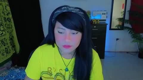 Snapshot of kimberlygati2 chatting on 13, 10, 2025 Kimberly Polizzi online show from 13, 10, 2025