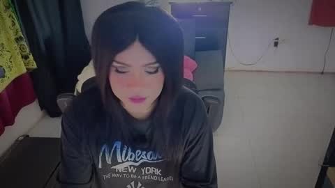 Snapshot of kimberlygati2 chatting on 11, 5, 2026 Kimberly Polizzi online show from 11, 5, 2026