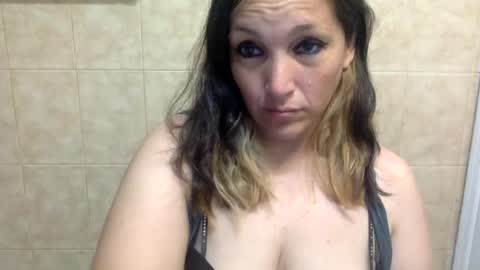 Snapshot of kimberlylynn chatting on 3, 7, 2026 KimberlyLynn online show from 3, 7, 2026