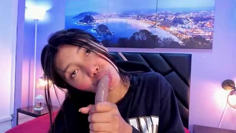 Kimberly Villalobos online show from 3, 3, 2026