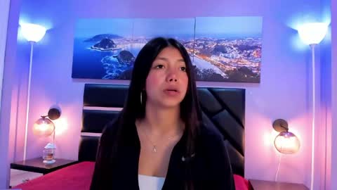 Kimberly Villalobos online show from 15, 4, 2026