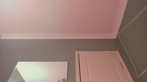 Kiki  online show from 22, 12, 2024