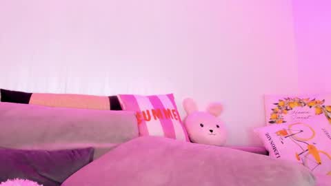 Natalie online show from 14, 4, 2026