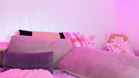 Natalie online show from 15, 4, 2026