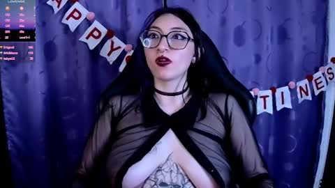   online show from 7, 2, 2025