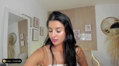 Snapshot of kimm_khalifa chatting on 21, 1, 2025 Kim online show from 21, 1, 2025