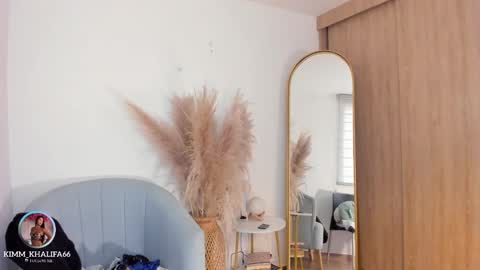 Snapshot of kimm_khalifa chatting on 18, 10, 2025 Kim online show from 18, 10, 2025