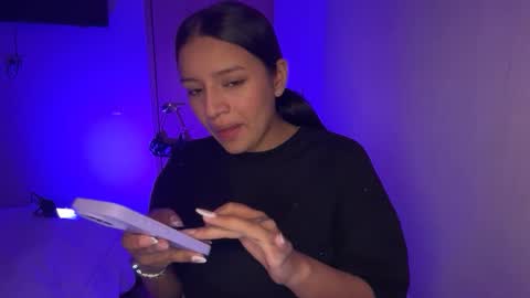 kimmi online show from 8, 4, 2026