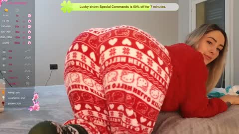 Snapshot of kimmie_ chatting on 31, 12, 2024 Kimmie online show from 31, 12, 2024