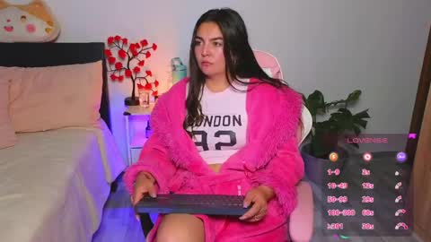 Snapshot of kimmie_dollxo chatting on 2, 5, 2026 kimmie_dollxo online show from 2, 5, 2026