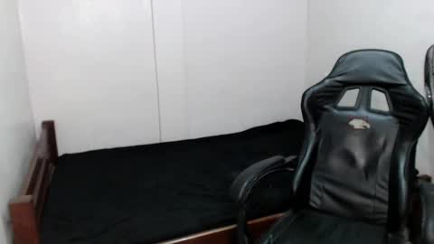 kim ejara online show from 1, 3, 2025