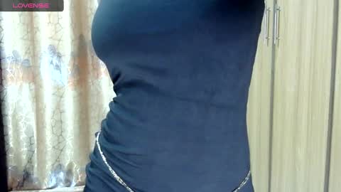 Snapshot of kimsmile_001 chatting on 25, 2, 2025 Kim online show from 25, 2, 2025