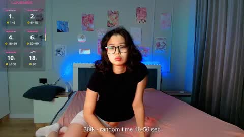 Snapshot of kimy_jina chatting on 17, 12, 2025 Kimi online show from 17, 12, 2025