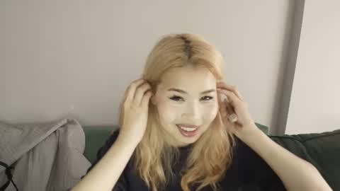 Snapshot of kimy_jina chatting on 23, 6, 2026 Kimi online show from 23, 6, 2026