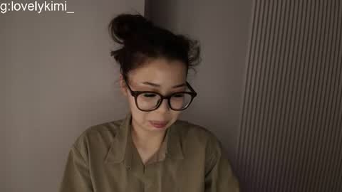 Snapshot of kimy_jina chatting on 19, 7, 2026 Kimi online show from 19, 7, 2026