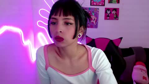 Snapshot of kind_scarlett chatting on 30, 1, 2025 Kind Scarlett online show from 30, 1, 2025