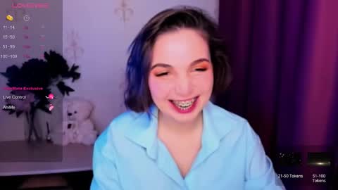 Hazel online show from 4, 11, 2025