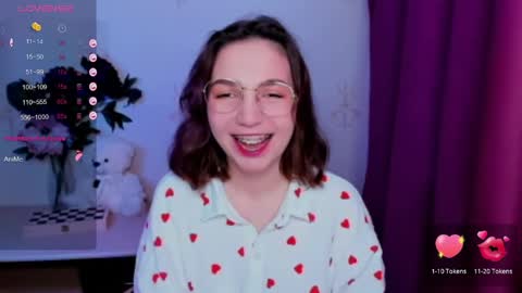 Hazel online show from 19, 4, 2026