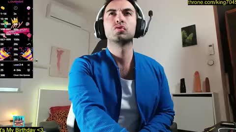 Snapshot of king7045 chatting on 4, 3, 2025 king7045 online show from 4, 3, 2025