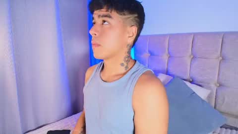 Snapshot of king_azahell chatting on 20, 7, 2026 king help me reach 100 likes online show from 20, 7, 2026