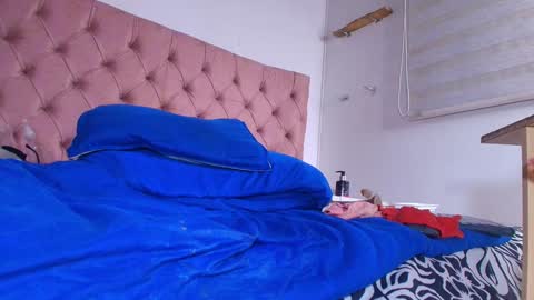 Snapshot of king_bella_ chatting on 25, 1, 2025 Bella online show from 25, 1, 2025