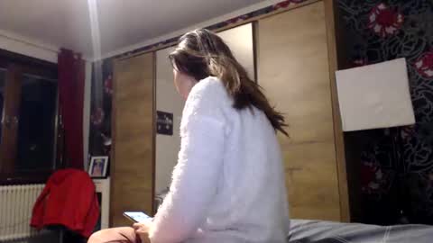 sexysexyhotwetpinkredpussy online show from 15, 4, 2026