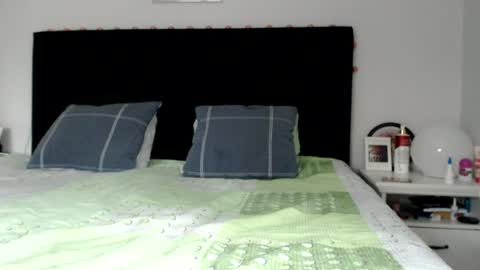 Snapshot of kingandprincess chatting on 23, 6, 2026 sexysexyhotwetpinkredpussy online show from 23, 6, 2026