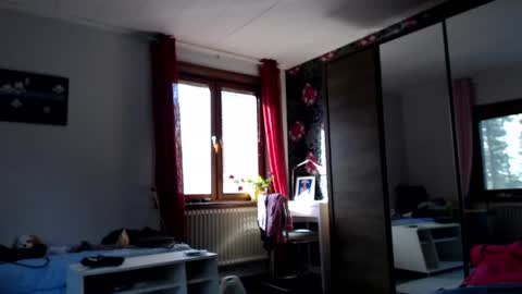 Snapshot of kingandprincess chatting on 27, 7, 2026 sexysexyhotwetpinkredpussy online show from 27, 7, 2026