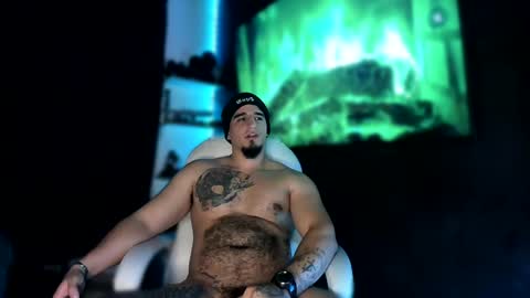 Snapshot of kingbear777 chatting on 27, 12, 2024 King Bear online show from 27, 12, 2024