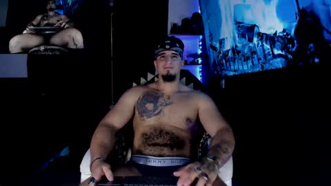 Snapshot of kingbear777 chatting on 12, 1, 2025 King Bear online show from 12, 1, 2025