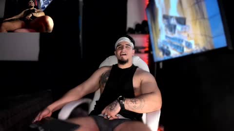 Snapshot of kingbear777 chatting on 31, 1, 2025 King Bear online show from 31, 1, 2025