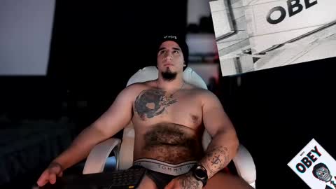 Snapshot of kingbear777 chatting on 2, 2, 2025 King Bear online show from 2, 2, 2025