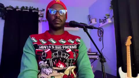 Snapshot of kingcorbra chatting on 24, 12, 2024 KC online show from 24, 12, 2024