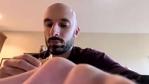 kingdaddysayless online show from 26, 4, 2026