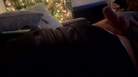 Snapshot of kingofthecastle2019 chatting on 17, 12, 2024 kingofthecastle2019 online show from 17, 12, 2024